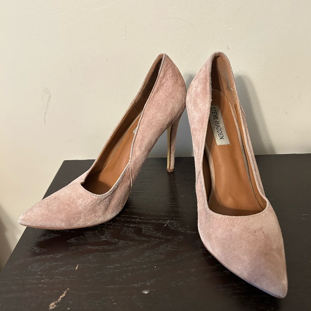 Steve Madden stilettos size 8